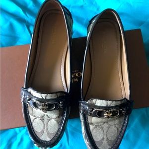 Vintage Coach Sig C/Pat Loafer